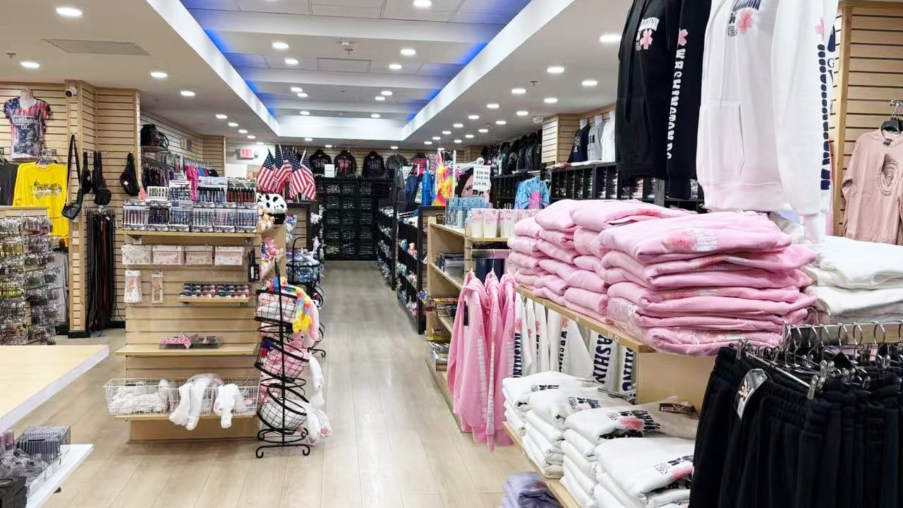 Store Interior 3 (1)